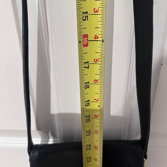 Classic Coach Legacy Crossbody - Picture 6 of 9